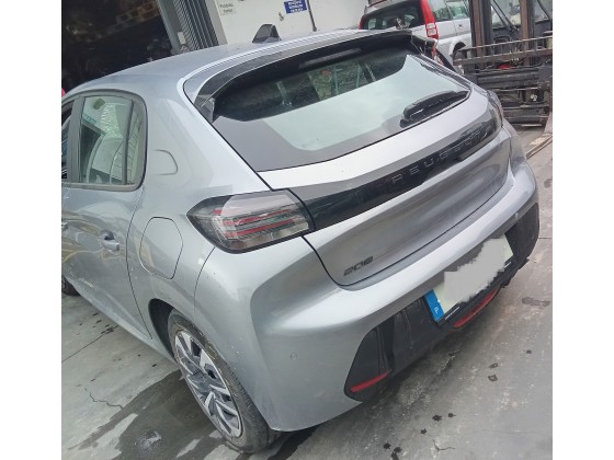 Peugeot 208 1.2 a gasolina de 2024 para Peças
