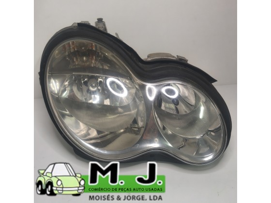 Otica Direita Mercedes-Benz C-class W203 2003(208101)