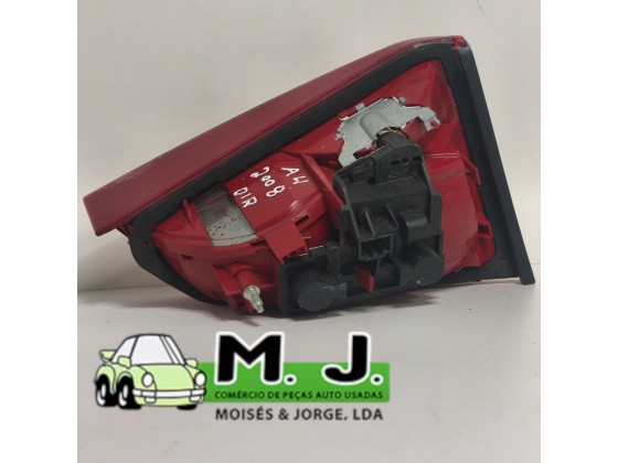 Farolim Tampa Mala Direito Audi A4 2008(227367)