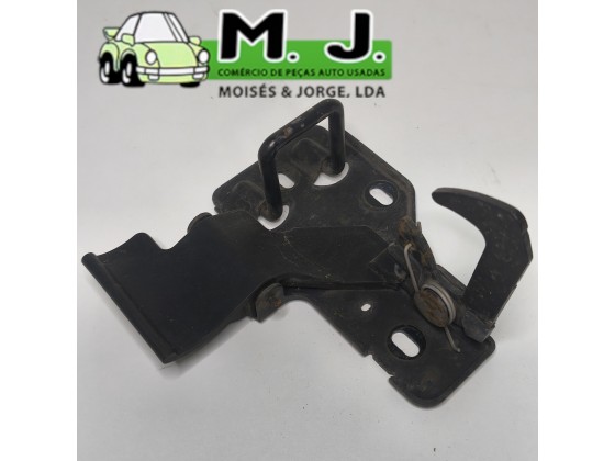 Fecho Superior Capot Volkswagen Polo 2002(234209)