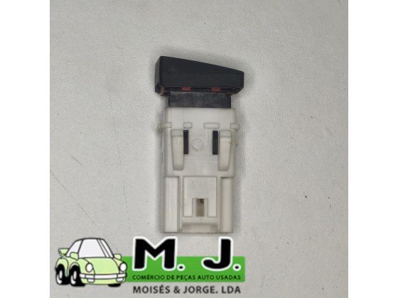 Botão 4 Piscas Nissan Qashqai 2011 (250473)