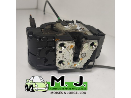 Fecho Porta Tras Direito Nissan Qashqai 2011(250487)