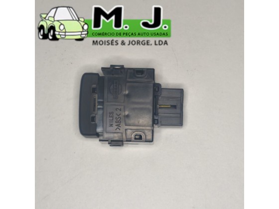 Botão Controlo Tração Nissan Qashqai 2011(250502)
