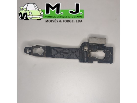 Suporte Puxador Porta Trás Esquerda Nissan Qashqai 2011-80611EB30B(250515)