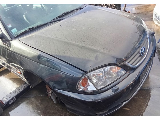 Toyota Avensis 2001 2.0 D4D para Peças 