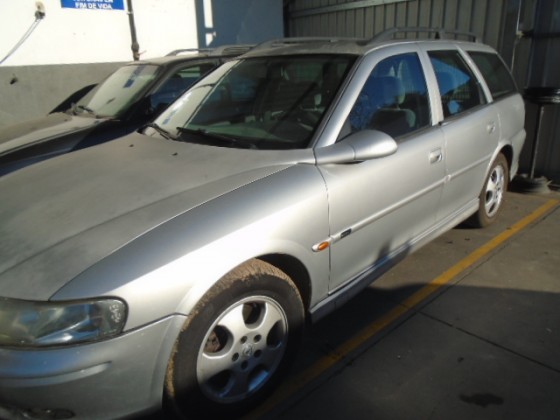 Opel Vectra B SW 2.0 Dti de 2000 para Peças