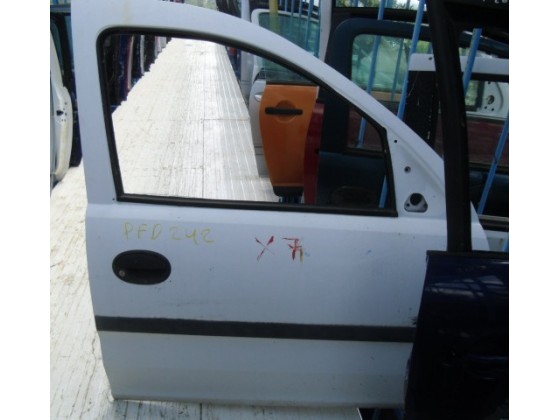 Porta Direita Opel Combo C 2002 pfd242