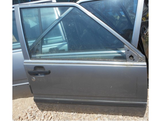 Porta Frente Direita Volvo 740  pfd350