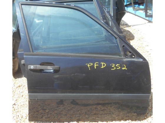 Porta Frente Direita Volvo 460 1993 pfd352