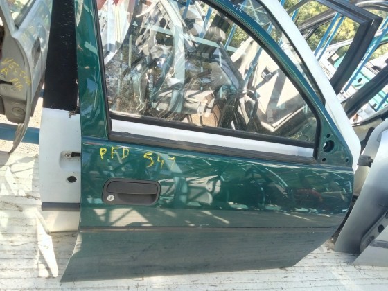 Porta Frente Direita Opel Corsa B 1996 pfd541