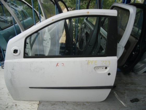 Porta Esquerda Fiat Punto 2001 pfe223