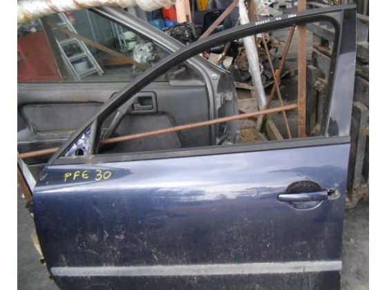 Porta Frente Esquerda Volkswagen Passat 1999 pfe30