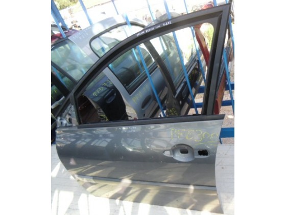 Porta Frente Esquerda Renault Megane 2004 pfe300