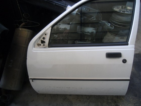 Porta Frente Esquerda Ford Fiesta 1994 pfe525