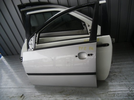 Porta Frente Esquerda Ford Fiesta 2002 pfe86