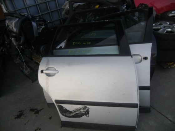 Porta Tras Direita VW Passat SW 2000 ptd672