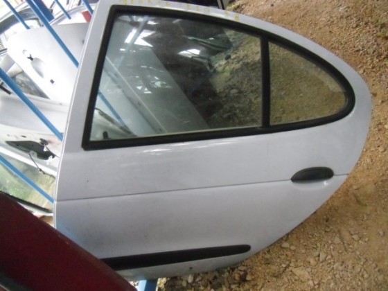 Porta Trás Esquerda Renault Megane 1998 pte537