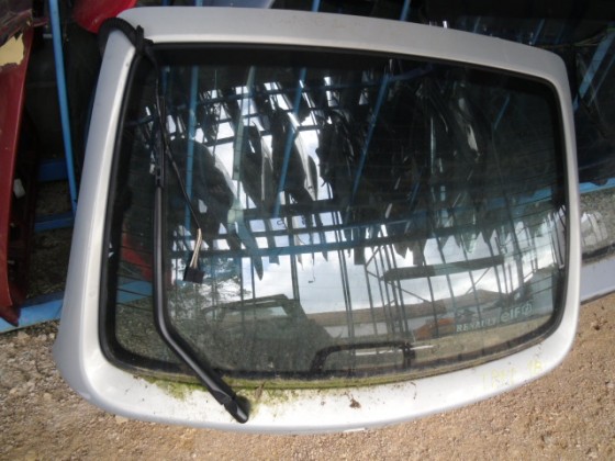 Tampa Mala Renault Megane 2000 tpm18
