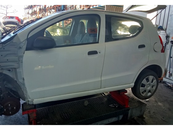 Suzuki  Alto de  2010 1.0 Gasolina  Para Peças
