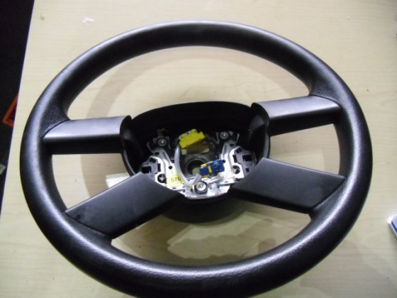 Volante Volkswagen Touran 2003 v38