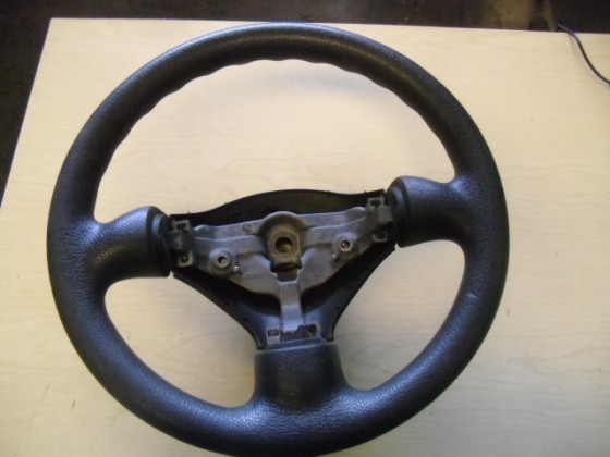 Volante Peugeot 206 1998 v40