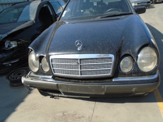Mercedes W210 250 turbo de 1998 para peças