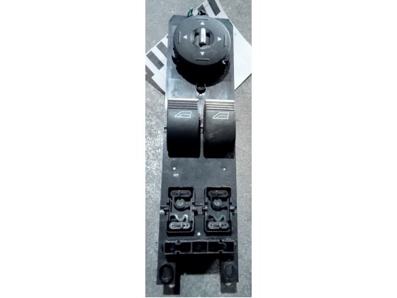 Botão vidros frente esquerda ford fiesta VI 2013 C1BT-14A132AA (225152)