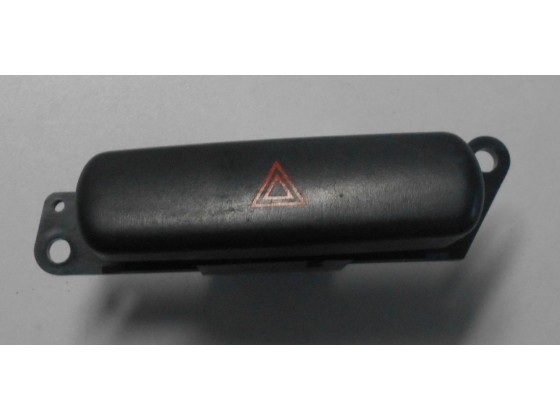 Botão 4 Piscas Mitsubishi Carisma 1997 4p107