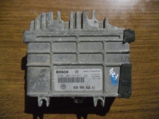 Centralina Motor VW Polo 1.0 cm428