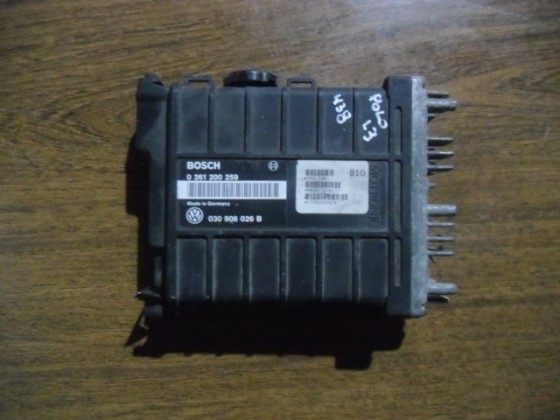 Centralina Motor VW Polo 1.3 cm438