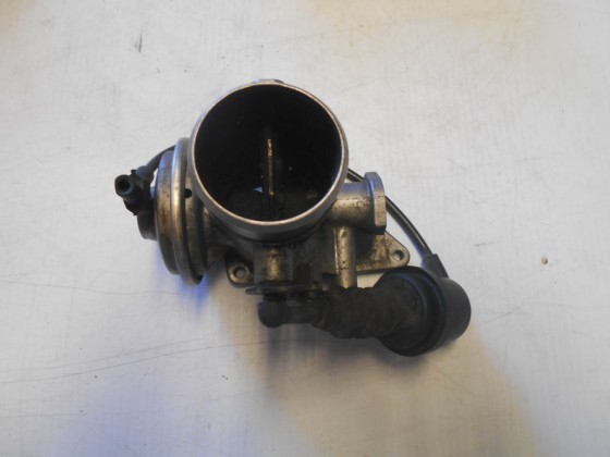 Válvula EGR Mercedes W202 C220 CDI 1999 EGR15