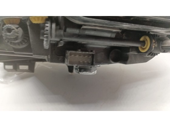 Farol Direito Opel Corsa D (210046)