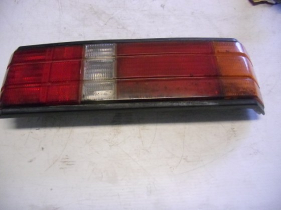 Farolim Trs Drt Mazda 323 1982 FT37