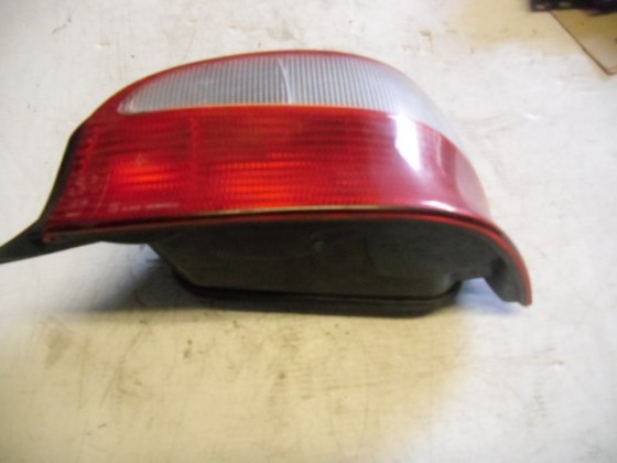 Farolim Trs Drt Citroen Saxo 2002 FT44