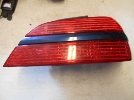 Farolim Trs Drt Peugeot 406 2000 FT24