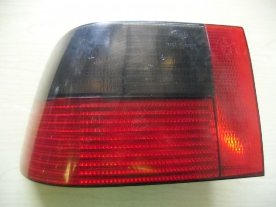 Farolim Traseiro Direito Volkswagen Golf V ft115