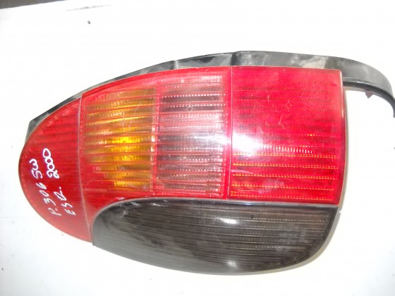 Farolim Esquerdo Peugeot 306 SW 2000 ft245