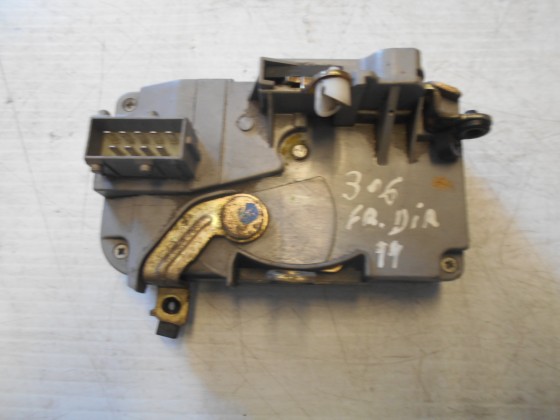 Fechadura Porta Frt Drt Peugeot 306 1999 FP178