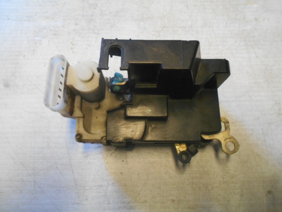 Fechadura Porta Esq Lancia Y10 1999 FP214