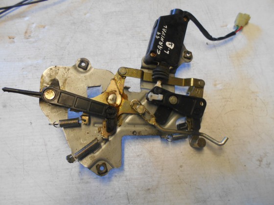 Fechadura Porta Lateral Drt Kia Carnival 1999 FP303