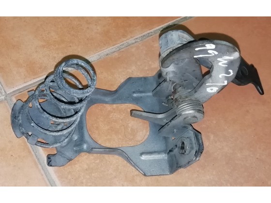 Fecho Capot Mercedes W210 1999 fc9