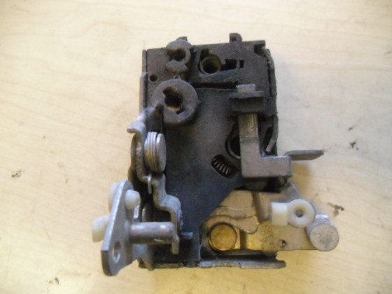 Fechadura Direita Peugeot 106 1992 fp489
