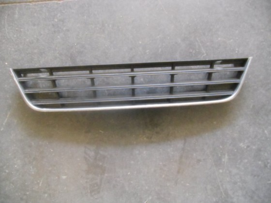 Grelha Central Para Choques VW Passat 2007 gf58