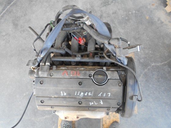 Motor Peugeot 306 1.8i 16 válvulas 1998 m183