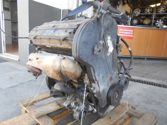 Motor Peugeot 306 1.8i 16 válvulas 1998 m183