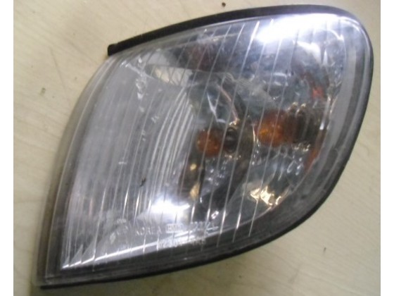 Pisca Esquerdo Hyundai H1 2000 pis8