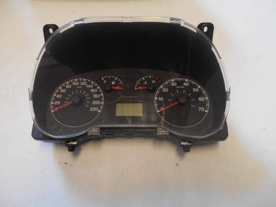 Quadrante Grande Punto 1.2 Gasolina 2007 Q52