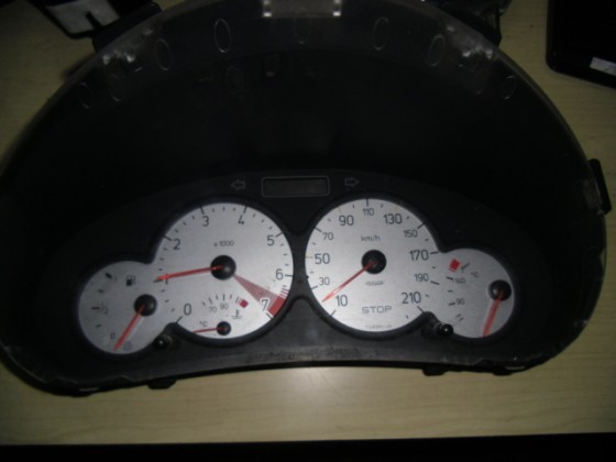 Quadrante Peugeot 206 CC 2.0 gasolina 2001 Ref:9645874380 q423