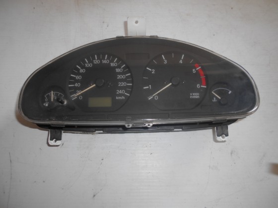 Quadrante Mitsubishi Carisma 1.9 D 1998 Q119