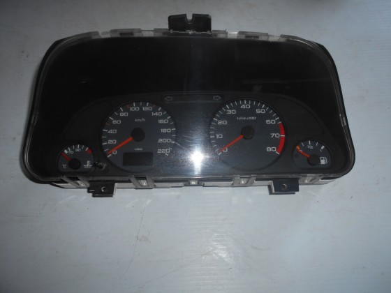 Quadrante Peugeot 206 1.4 HDI 2002 Q136